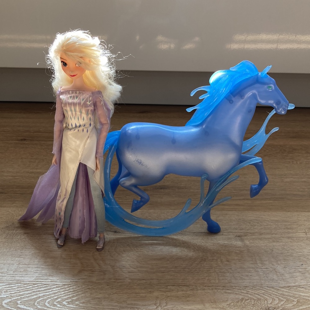 Disney Frozen 2 Elsa And Horse Frozen Doll